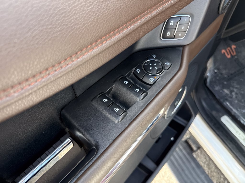 Used 2020 Ford Expedition King Ranch w/ Cargo Package AWD/4WD image 14
