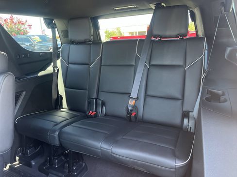 Used 2024 Cadillac Escalade Sport AWD/4WD image 35