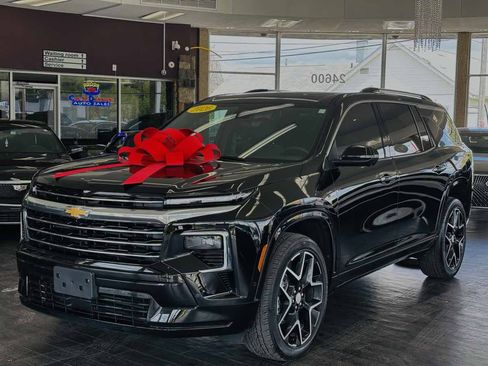 Used 2026 Chevrolet Traverse High Country FWD image 17