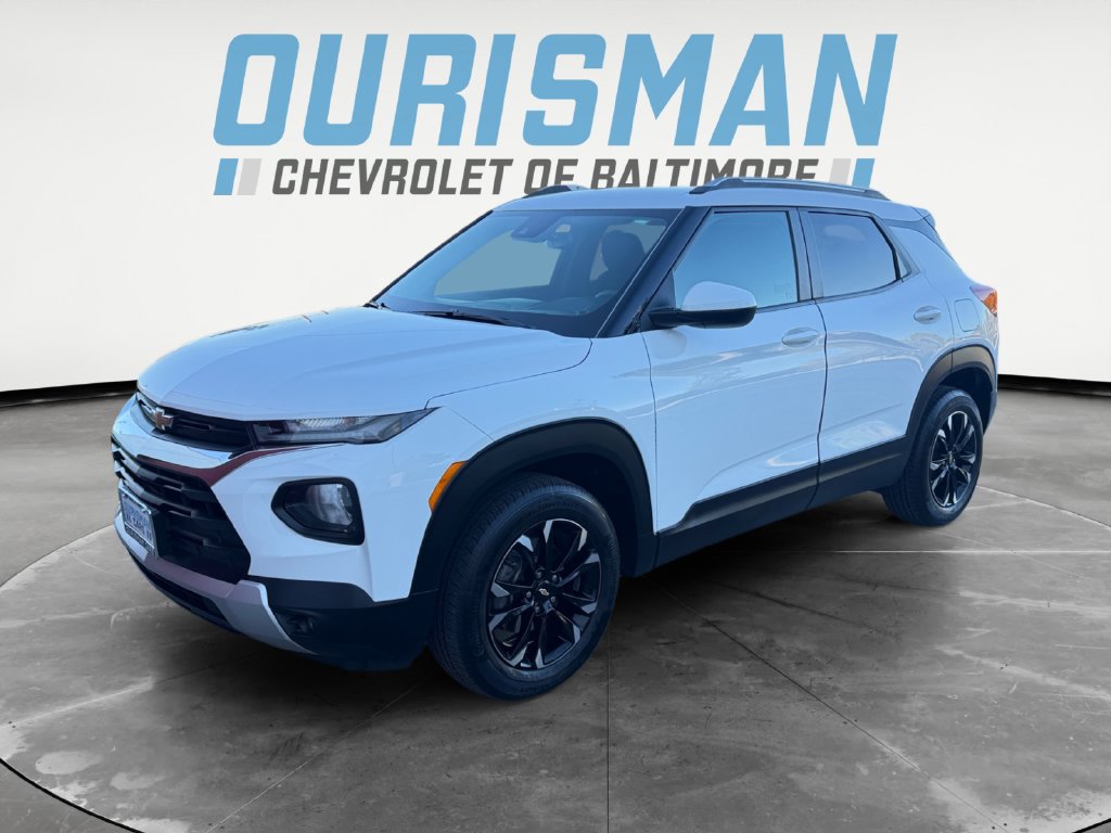 Used 2023 Chevrolet TrailBlazer LT w/ Convenience Package AWD/4WD image 2