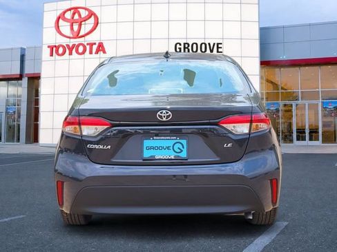 Used 2025 Toyota Corolla LE FWD image 5