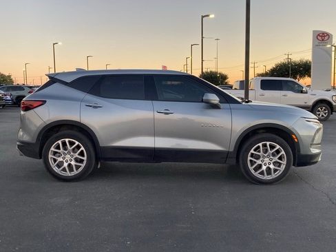 Used 2023 Chevrolet Blazer LT image 4