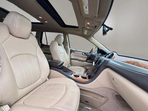 Used 2012 Buick Enclave Premium FWD image 16