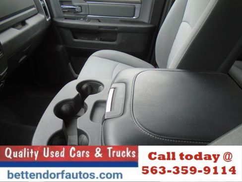Used 2021 RAM 1500 Classic SLT AWD/4WD image 7