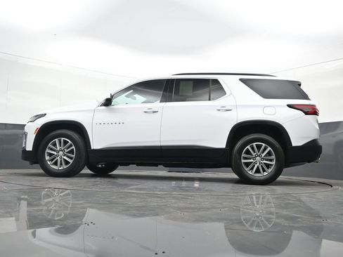Used 2023 Chevrolet Traverse LT AWD/4WD image 32
