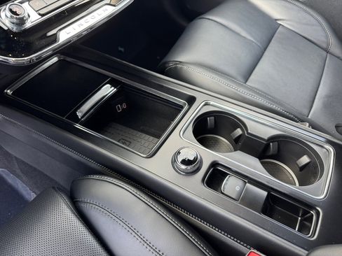 New 2026 Lincoln Corsair Reserve image 13