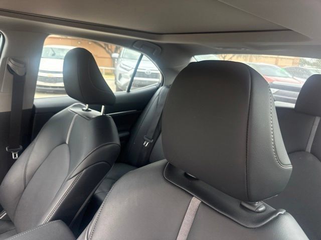 Used 2024 Toyota Camry XSE FWD image 9