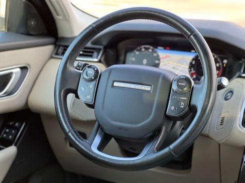 Used 2018 Land Rover Range Rover Velar S image 30