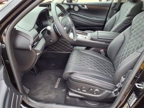 Used 2024 Genesis GV80 3.5T w/ Prestige Package image 11