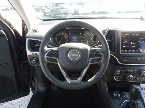 Used 2022 Jeep Cherokee Latitude Lux w/ Sun & Sound Group image 25