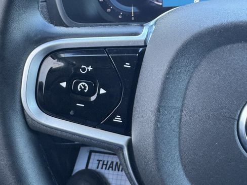 Used 2025 Volvo XC90 B5 Plus image 27