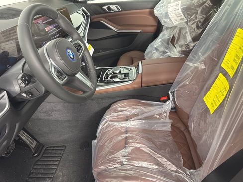 New 2026 BMW X5 xDrive50e w/ M Sport Package image 15