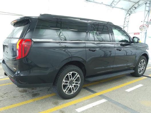 Used 2025 Ford Expedition Max Active AWD/4WD image 5