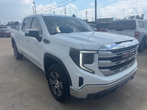 Used 2024 GMC Sierra 1500 SLE w/ Preferred Package AWD/4WD image 7
