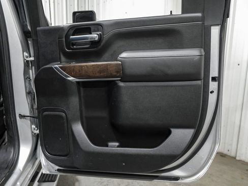 Used 2020 GMC Sierra 3500 Denali w/ Denali Ultimate Package image 47