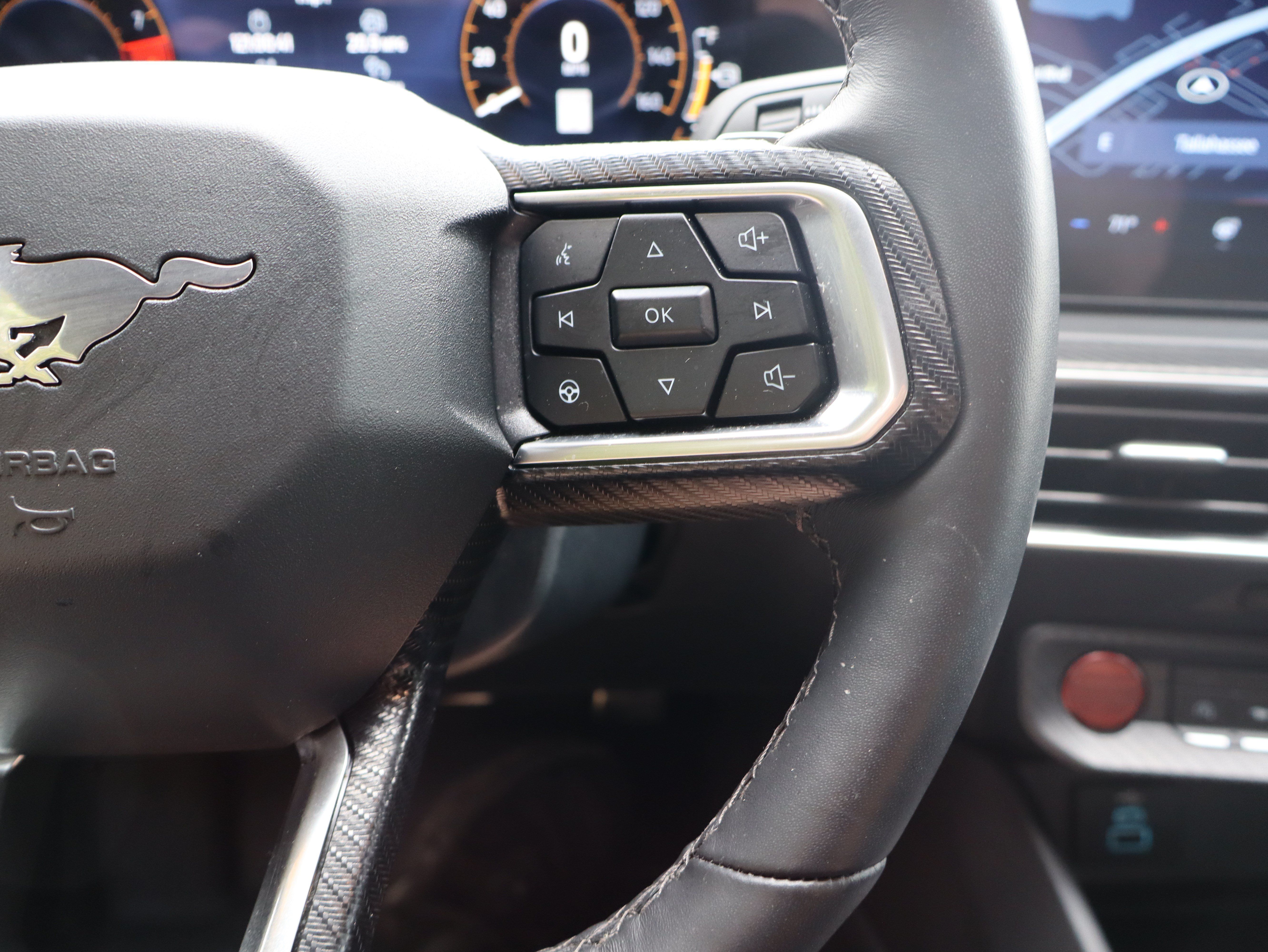 Used 2025 Ford Mustang GT Premium RWD image 29