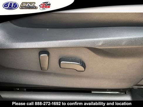 Used 2019 Subaru Ascent Limited AWD/4WD image 15