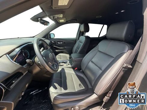 Used 2023 Chevrolet Traverse RS AWD/4WD image 10