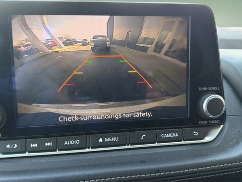 Used 2023 Nissan Rogue SV image 23