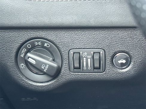 Used 2022 Dodge Charger SXT w/ Plus Group image 14