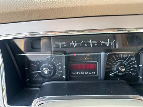 Used 2007 Lincoln Navigator 4WD image 3
