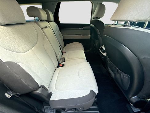 Used 2022 Hyundai Palisade SE FWD image 26