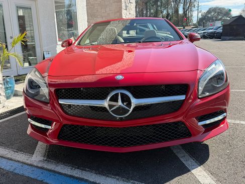 Used 2015 Mercedes-Benz SL 550 2dr Roadster SL 550 image 4