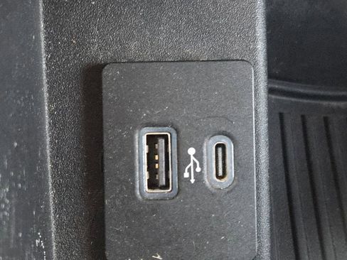 Used 2020 Ford F250 Lariat image 16