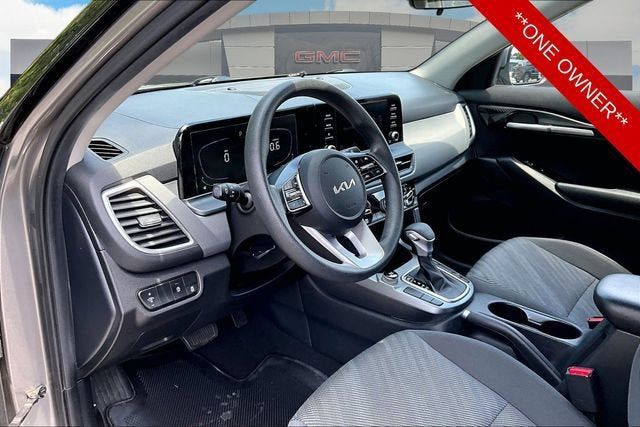 Used 2024 Kia Seltos LX AWD/4WD image 12