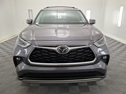 Used 2022 Toyota Highlander Platinum AWD/4WD image 21