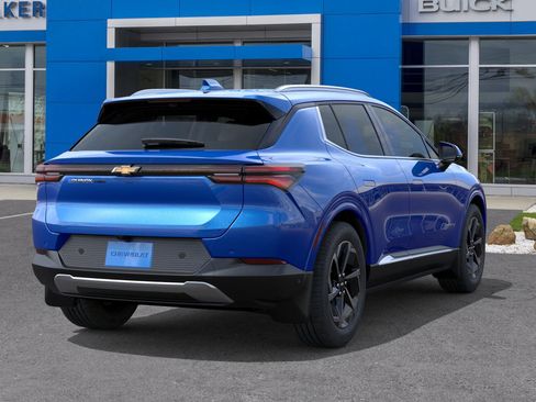 New 2025 Chevrolet Equinox EV LT image 29