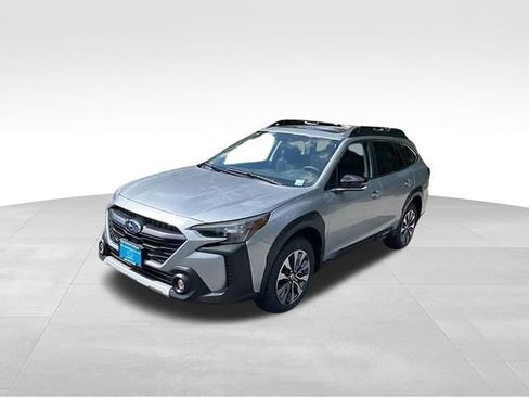 New 2025 Subaru Outback Limited w/ Popular Package #2 image 4