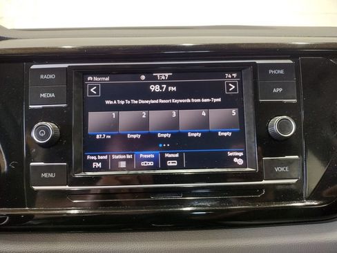Certified 2024 Volkswagen Taos S AWD/4WD image 27