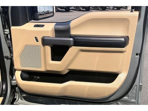 Used 2020 Ford F150 XLT w/ Equipment Group 302A Luxury AWD/4WD image 24