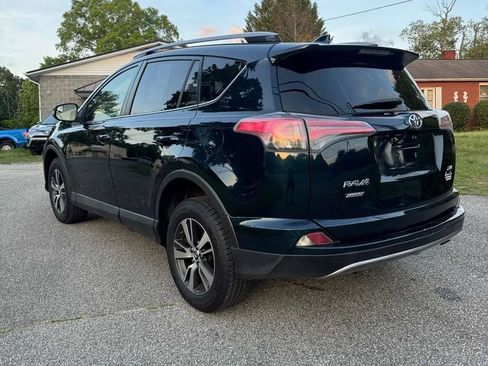 Used 2017 Toyota RAV4 XLE FWD image 7