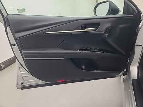 Used 2025 Toyota Camry LE FWD image 22
