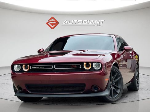 Used 2023 Dodge Challenger R/T image 1
