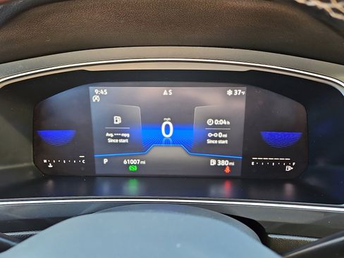 Certified 2022 Volkswagen Tiguan SE image 19