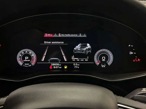 Used 2023 Audi Q7 3.0T Prestige AWD/4WD image 24