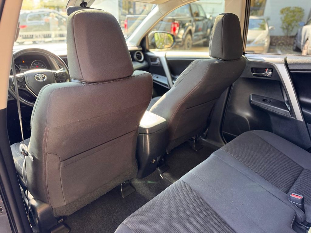 Used 2018 Toyota RAV4 XLE w/ Plus Extra Value Package AWD/4WD image 24