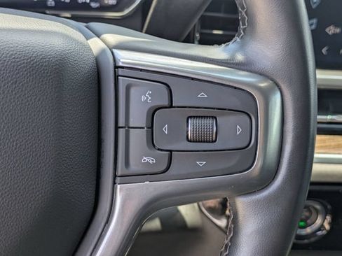 Used 2023 Chevrolet Silverado 1500 LT AWD/4WD image 19