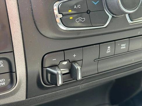 Used 2023 RAM 1500 Tradesman w/ Electronics Group AWD/4WD image 15