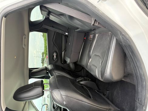 Used 2020 Jeep Cherokee Limited AWD/4WD image 13