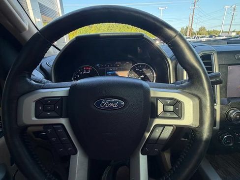 Used 2018 Ford F250 Lariat w/ Lariat Ultimate Package AWD/4WD image 11