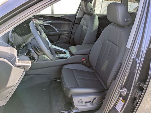 New 2025 Audi Q5 Premium Plus image 8