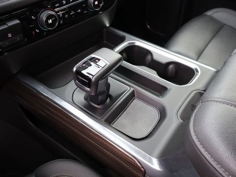 Used 2022 Chevrolet Silverado 1500 LT Trail Boss w/ LT Trail Boss Premium Package image 28