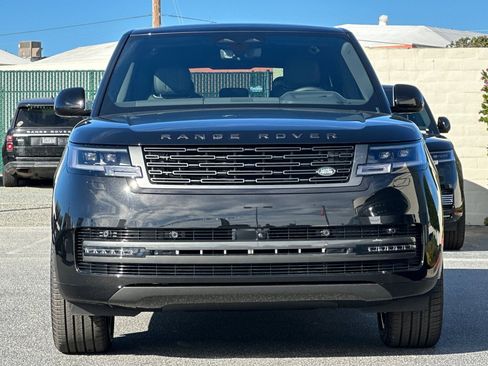 New 2025 Land Rover Range Rover SE image 8