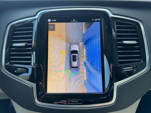 Certified 2024 Volvo XC90 T8 Plus w/ Protection Package Premier AWD/4WD image 21