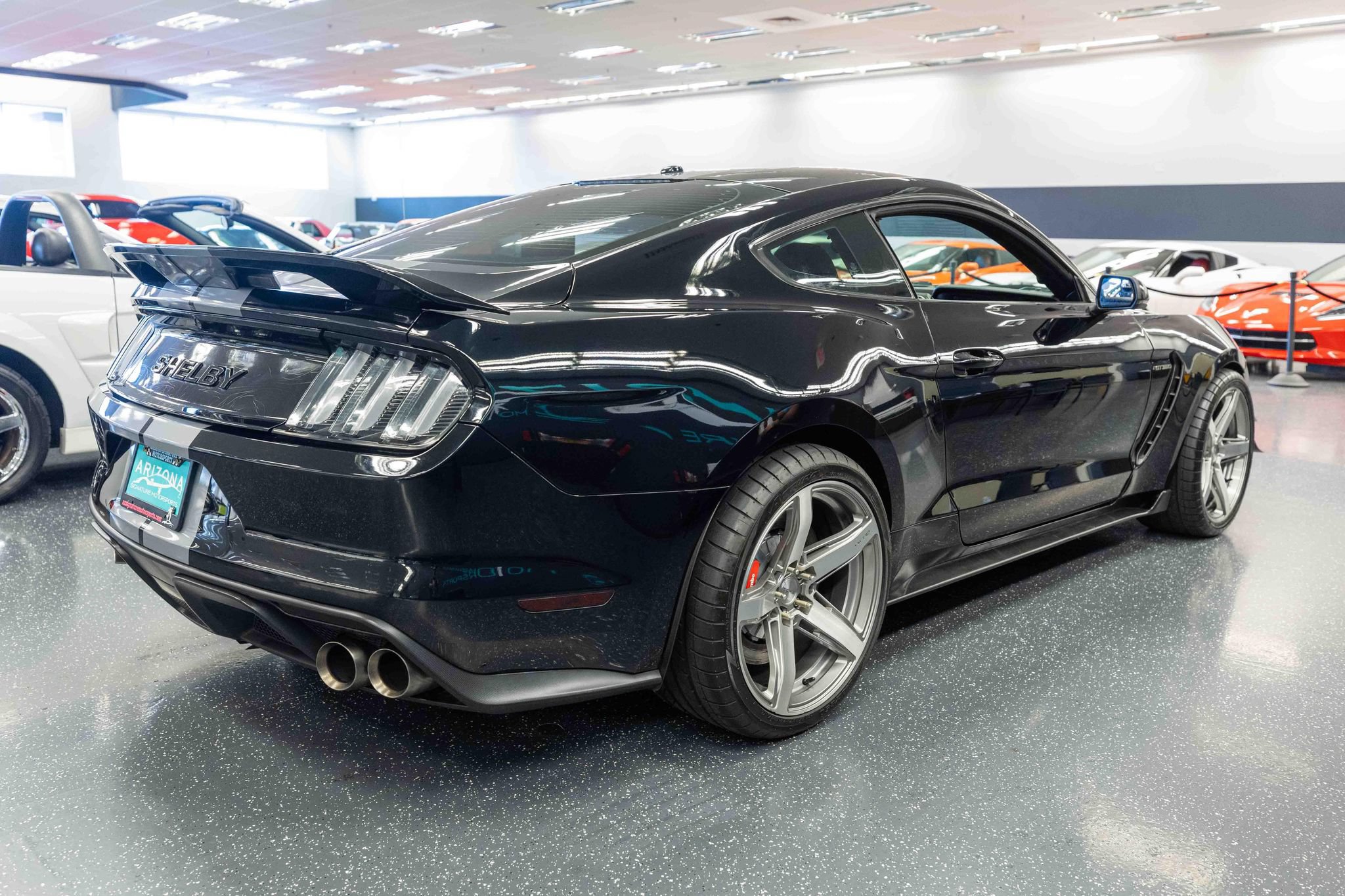 Used 2017 Ford Mustang Shelby GT350 RWD image 5