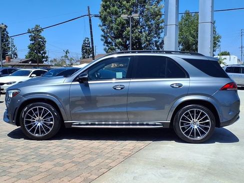 Used 2021 Mercedes-Benz GLE 350 w/ AMG Line Exterior image 3